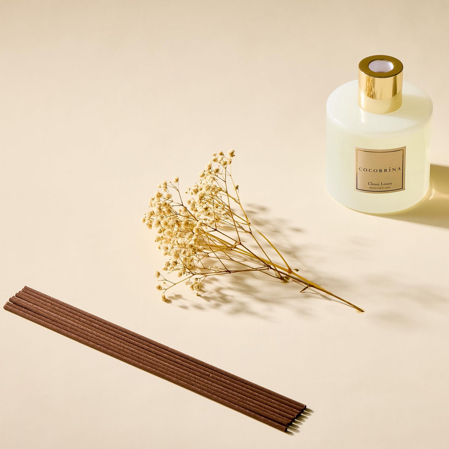 COCORRÍNA Reed Diffuser - Cashmere Vanilla 6.7 fl oz Reed Diffuser for Bedroom Bathroom Home Décor