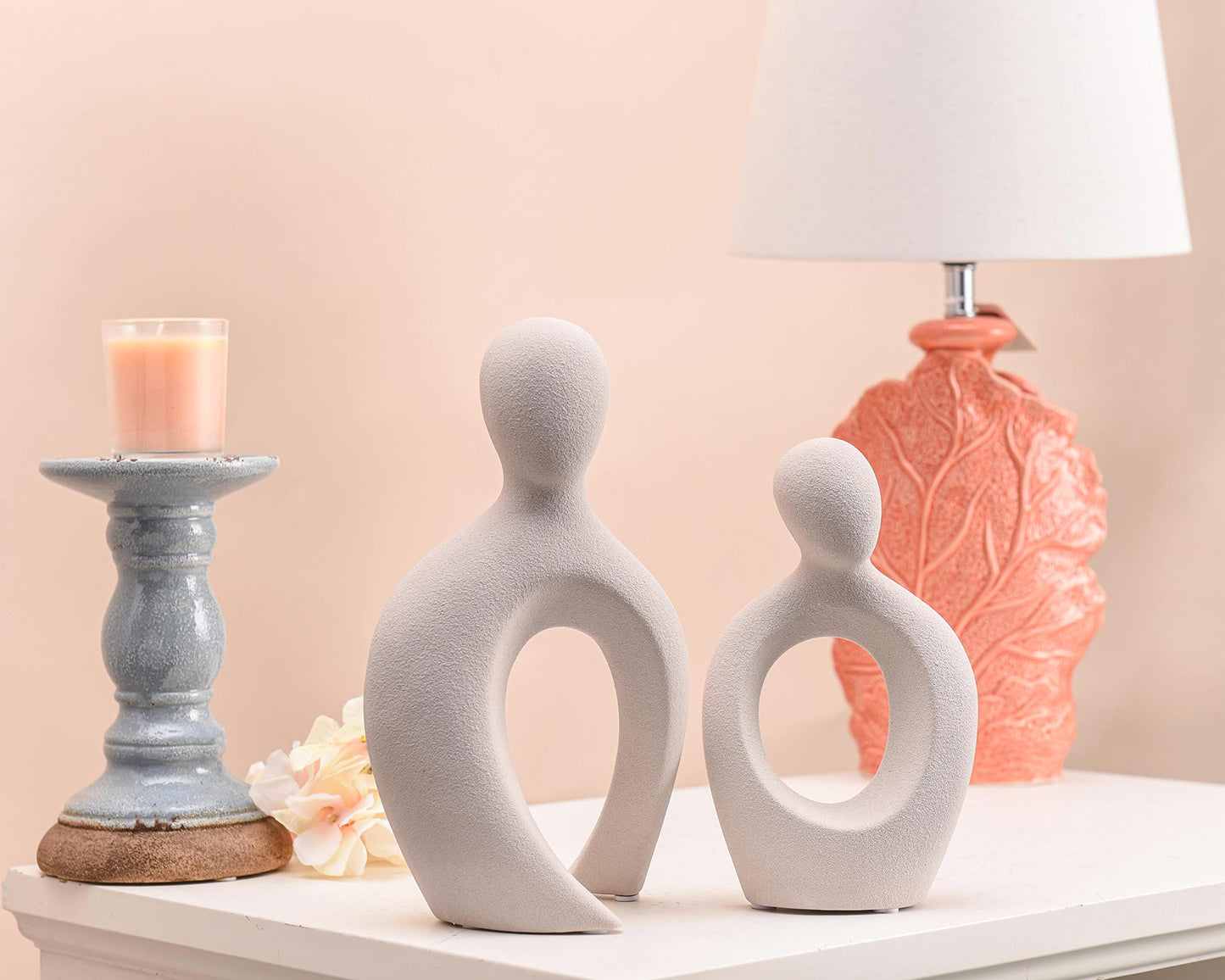 Quoowiit Ceramic Couple Sculptures for Home Decor, Abstract Lover Statue for Shelf, Office, Living Room, Bedroom, Gifts for Anniversary, Valentine's Day, Birthday (White)