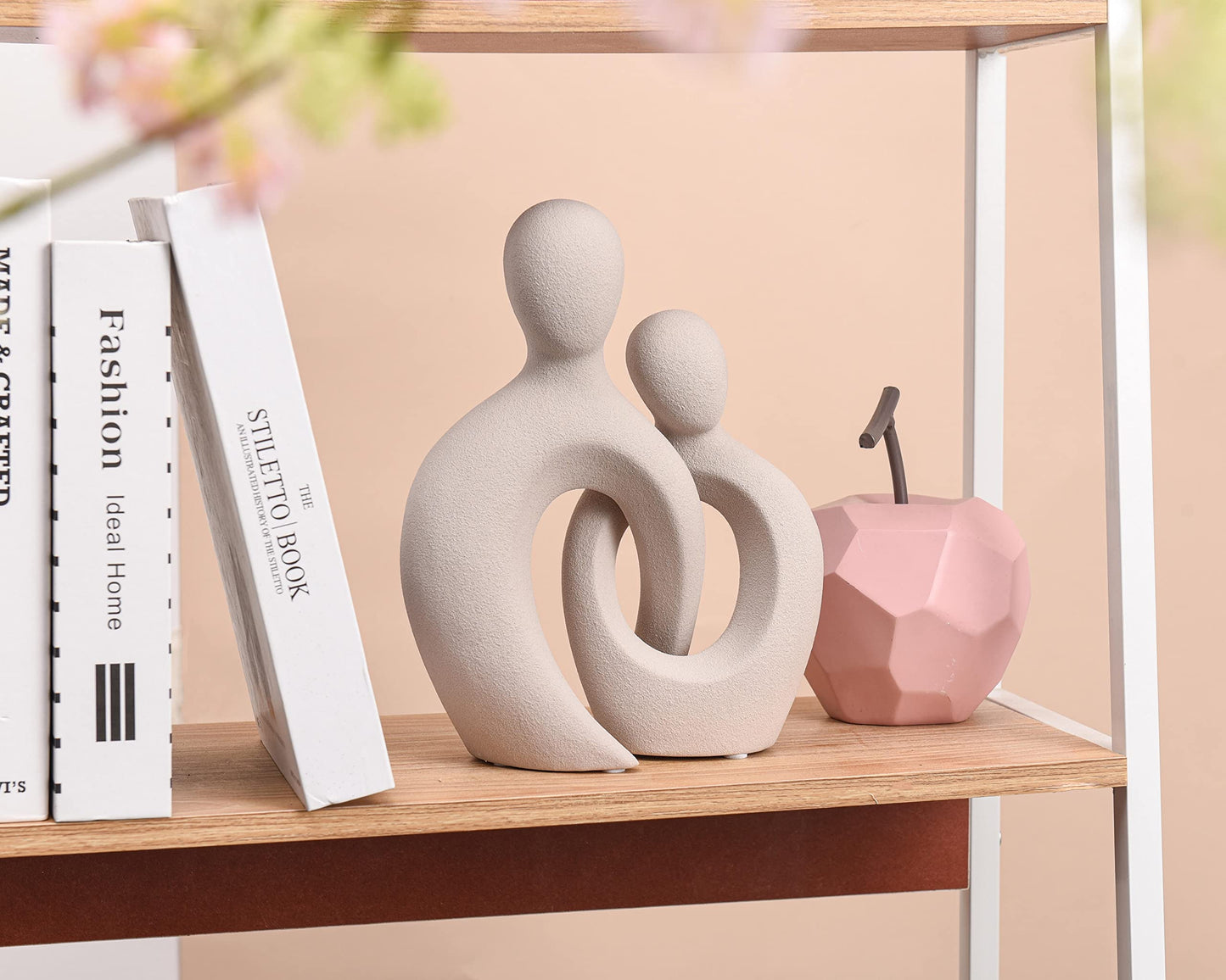 Quoowiit Ceramic Couple Sculptures for Home Decor, Abstract Lover Statue for Shelf, Office, Living Room, Bedroom, Gifts for Anniversary, Valentine's Day, Birthday (White)