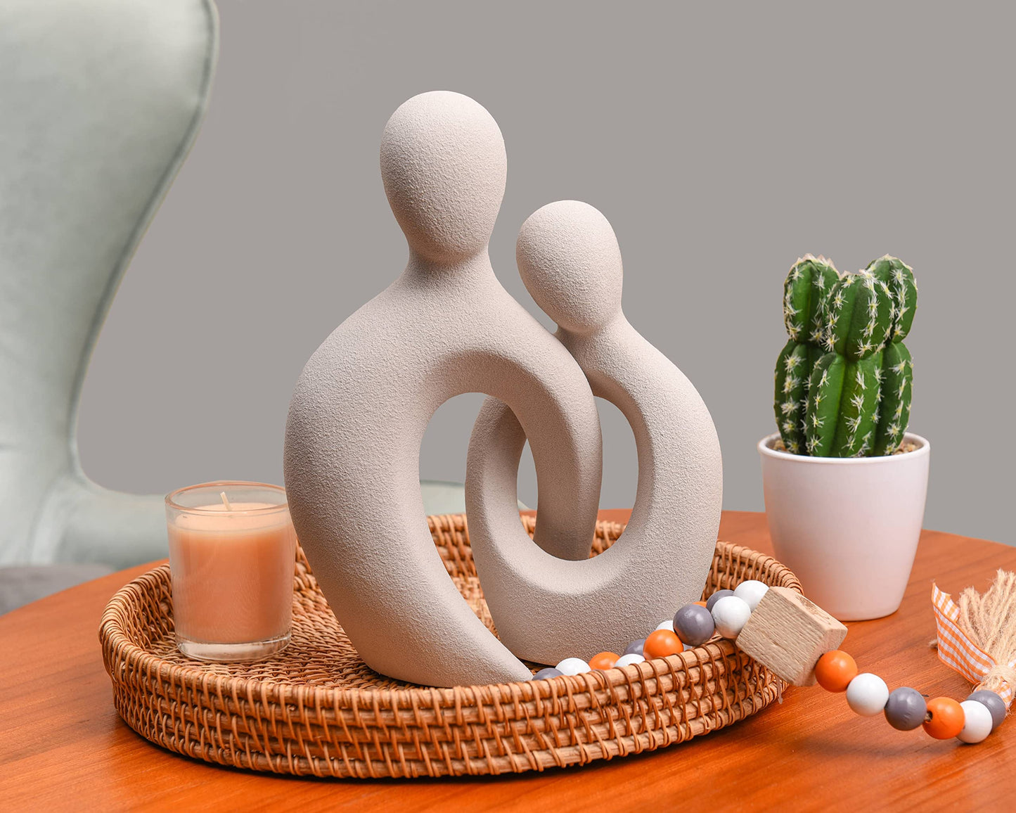 Quoowiit Ceramic Couple Sculptures for Home Decor, Abstract Lover Statue for Shelf, Office, Living Room, Bedroom, Gifts for Anniversary, Valentine's Day, Birthday (White)